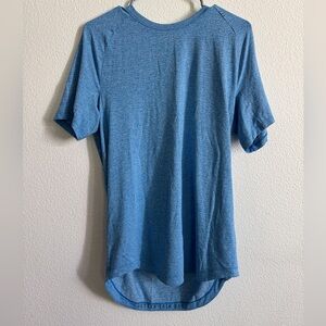 Lululemon license to train short sleeve shirt